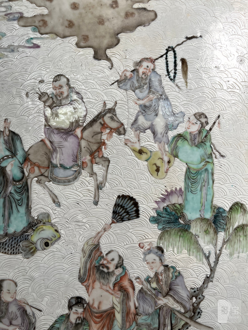清晚期  白地轧道粉彩“八仙过海各显神通”图瓷板 - 图9